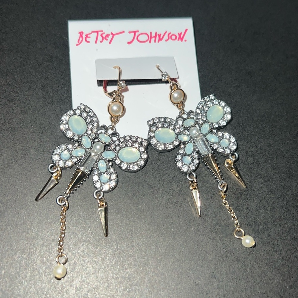 BNWT  Betsey Johnson Butterfly earrings